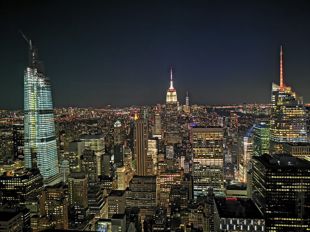 Die Skyline von Manhattan New York bei Nacht