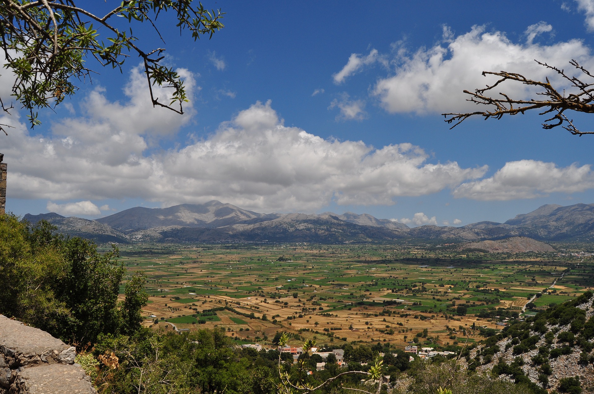Blick auf die Lasiti Hochebene auf der griechischen Mittelmeerinsel Kreta
