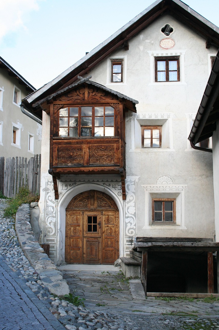tpyisches Haus in Schweizer Dorf